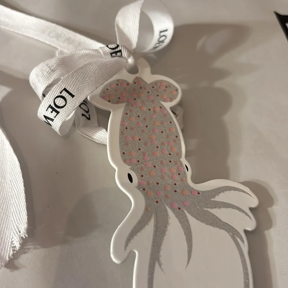 🧡 Suna Fujita x Loewe Limited Edition Art Anime with Ribbon + shopping bag - Picture 3 of 4